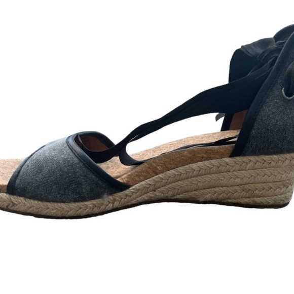 UGG Australia Amell Open Toe Canvas Lace Up Jute Wedge, Dark Gray/Black, Size 9 - Picture 5 of 5